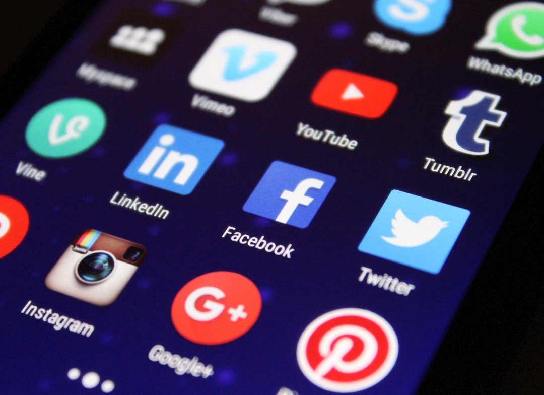 Comunidade vs. Marketing: qual a diferença e como integrá-los para maximizar resultados? 1 empresas que nao sabem lidar com crise nas redes sociais perdem consumidores aponta pesquisa