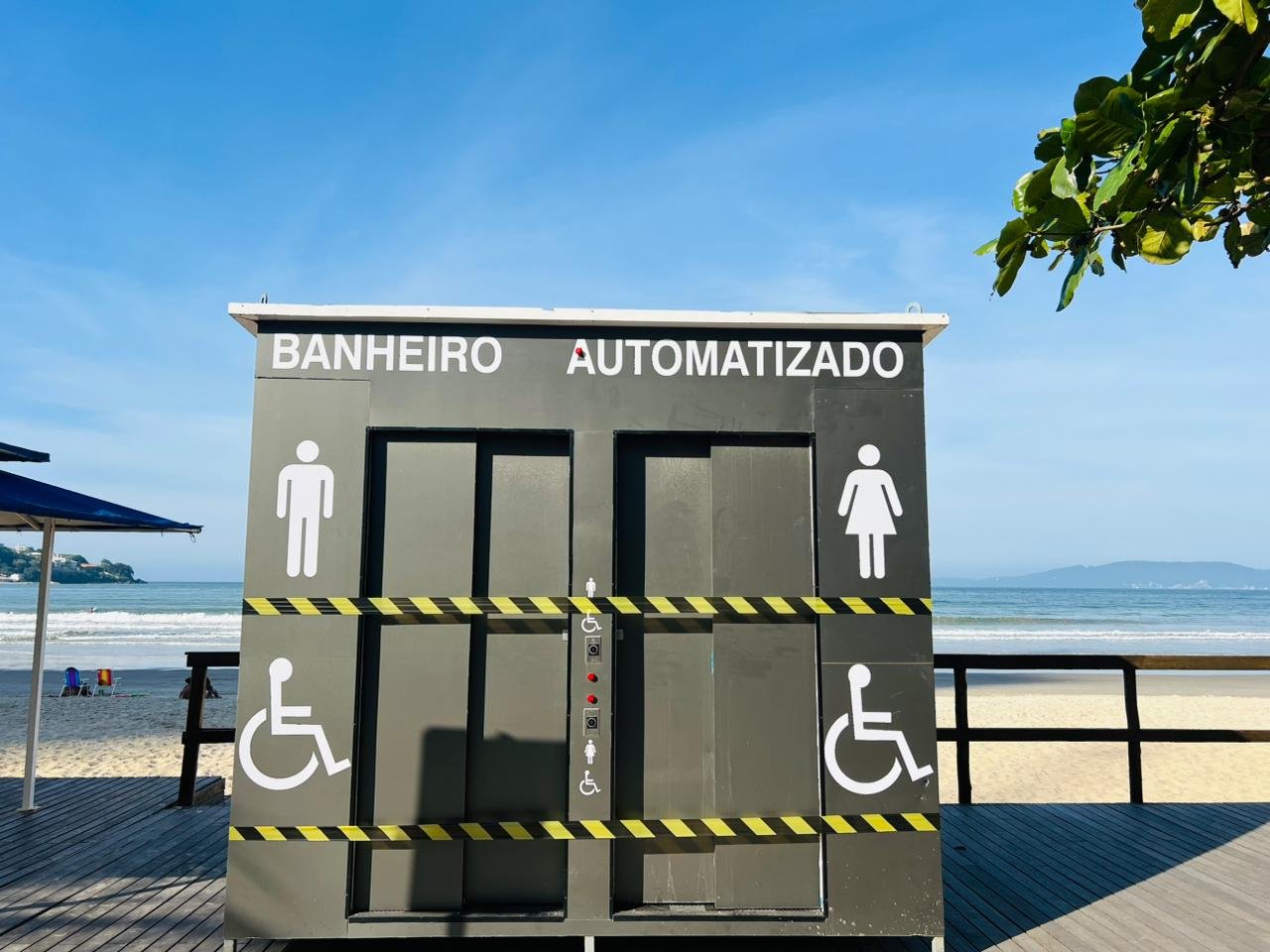 Banheiros “autolimpante” chegam de forma experimental em Itapema 5 Banheiros públicos autolimpantes em Itapema