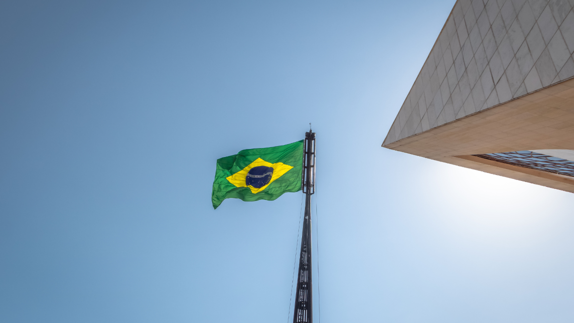 O Sistema Tributário Nacional sob a Ótica da Constituição de 1988: Uma Análise para Acadêmicos sobre Impostos Federais, Estaduais e Municipais 6 capa para artigo tributario Copy