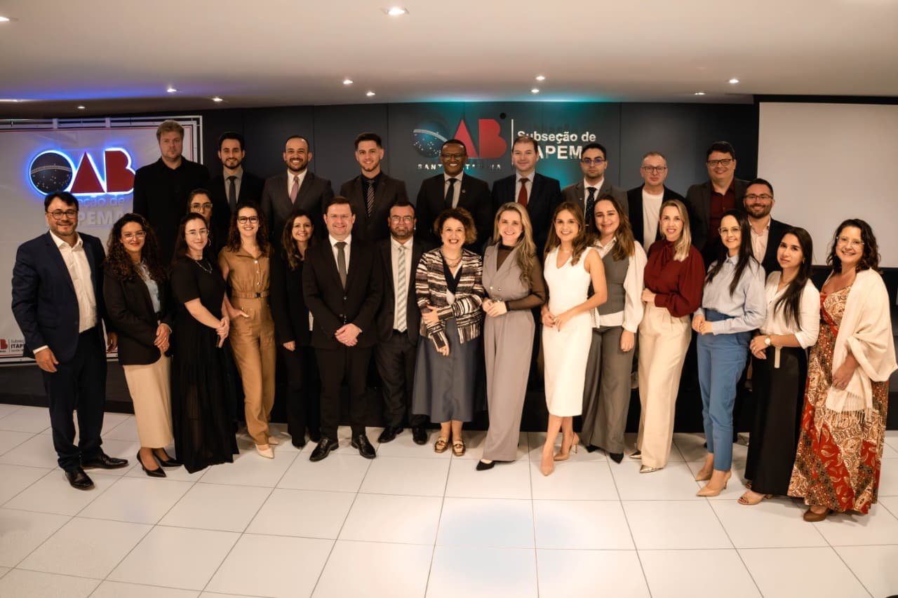 Jurista Bruna Sobczack participa de Mentoria em Direito Imobiliário com o Dr. Wilson Rinhel Macedo na OAB Itapema 5 Imagem do WhatsApp de 2025 10 09 as 11.34.45 5446bc99